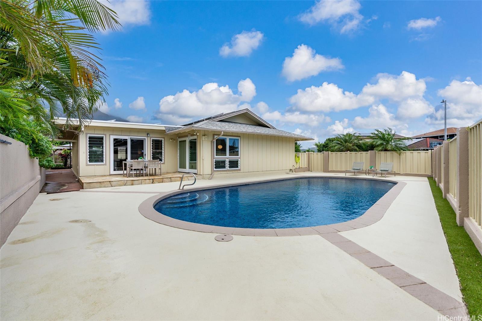 46-248  Kapea Place Alii Shores, Kaneohe home - photo 2 of 25