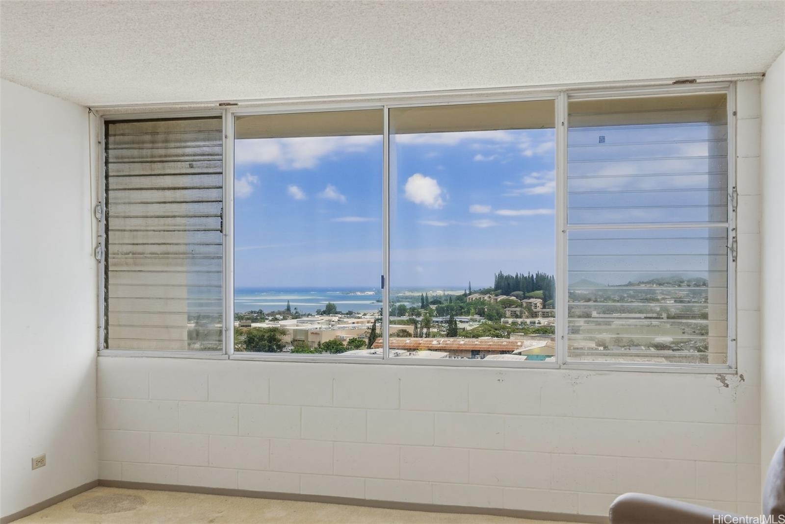 Hale Anaole Apts condo # A1205, Kaneohe, Hawaii - photo 4 of 25