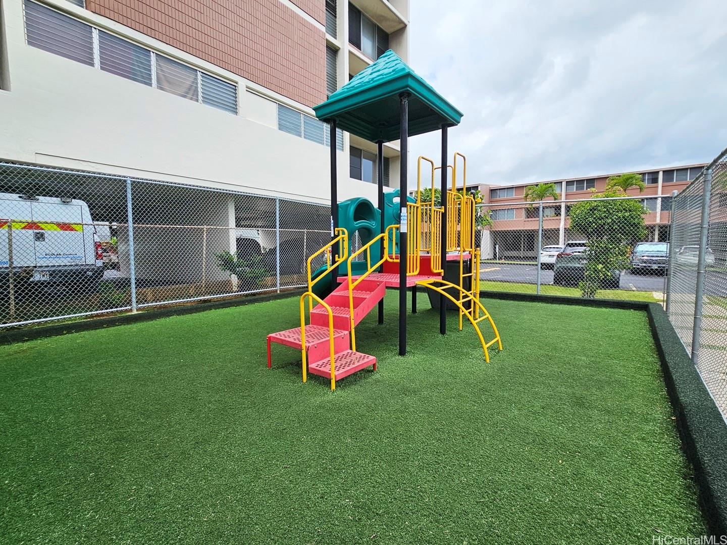 Hale Anaole Apts condo # A201, Kaneohe, Hawaii - photo 10 of 12