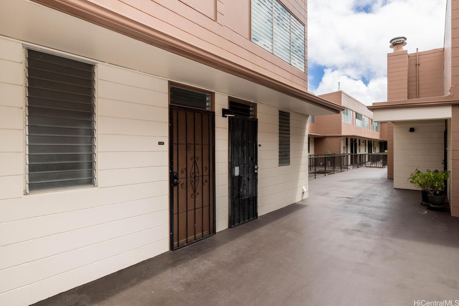 Hale Anaole Apts condo # 303B, Kaneohe, Hawaii - photo 23 of 25