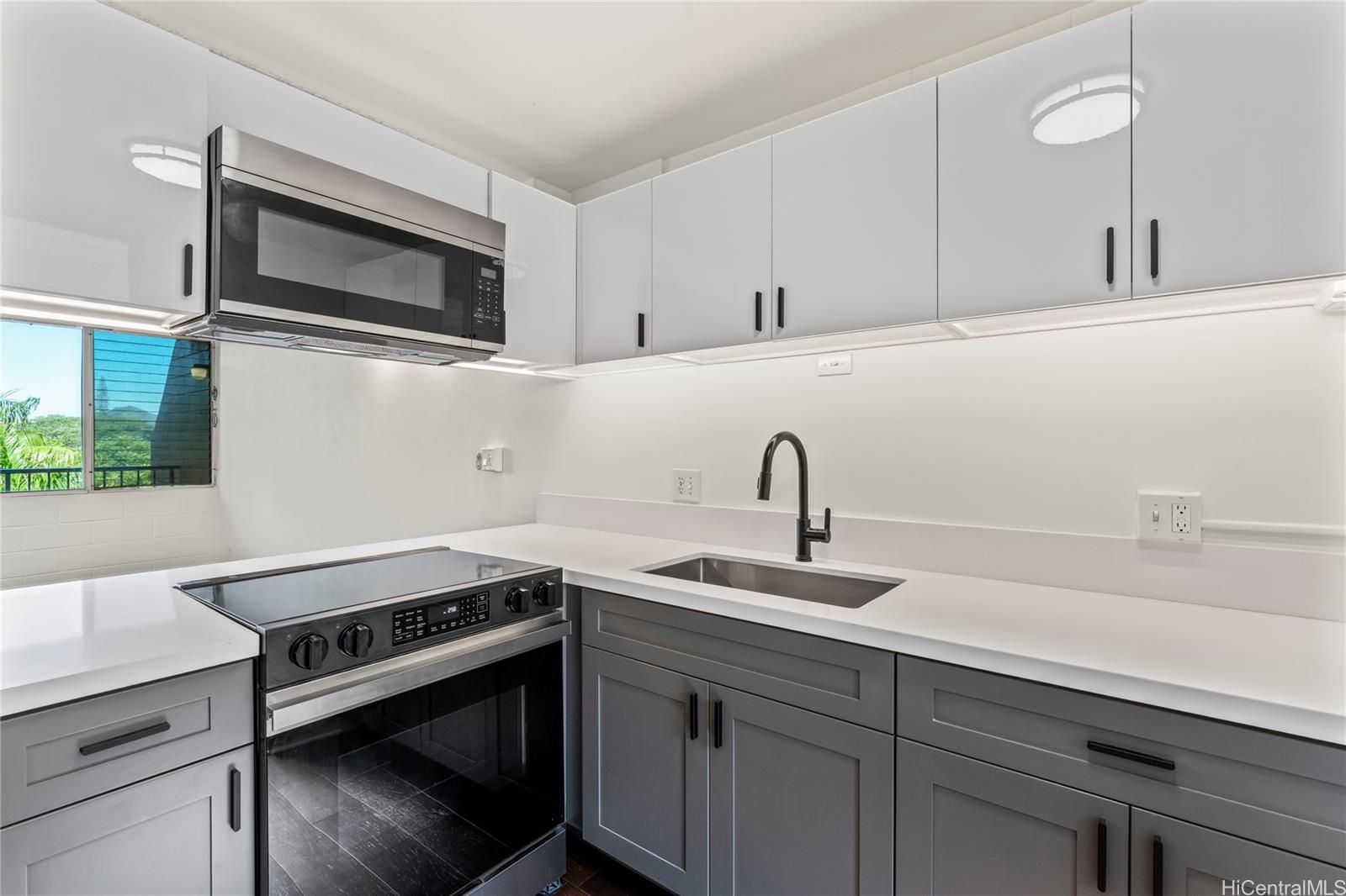 Hale Anaole Apts condo # 316B, Kaneohe, Hawaii - photo 5 of 23