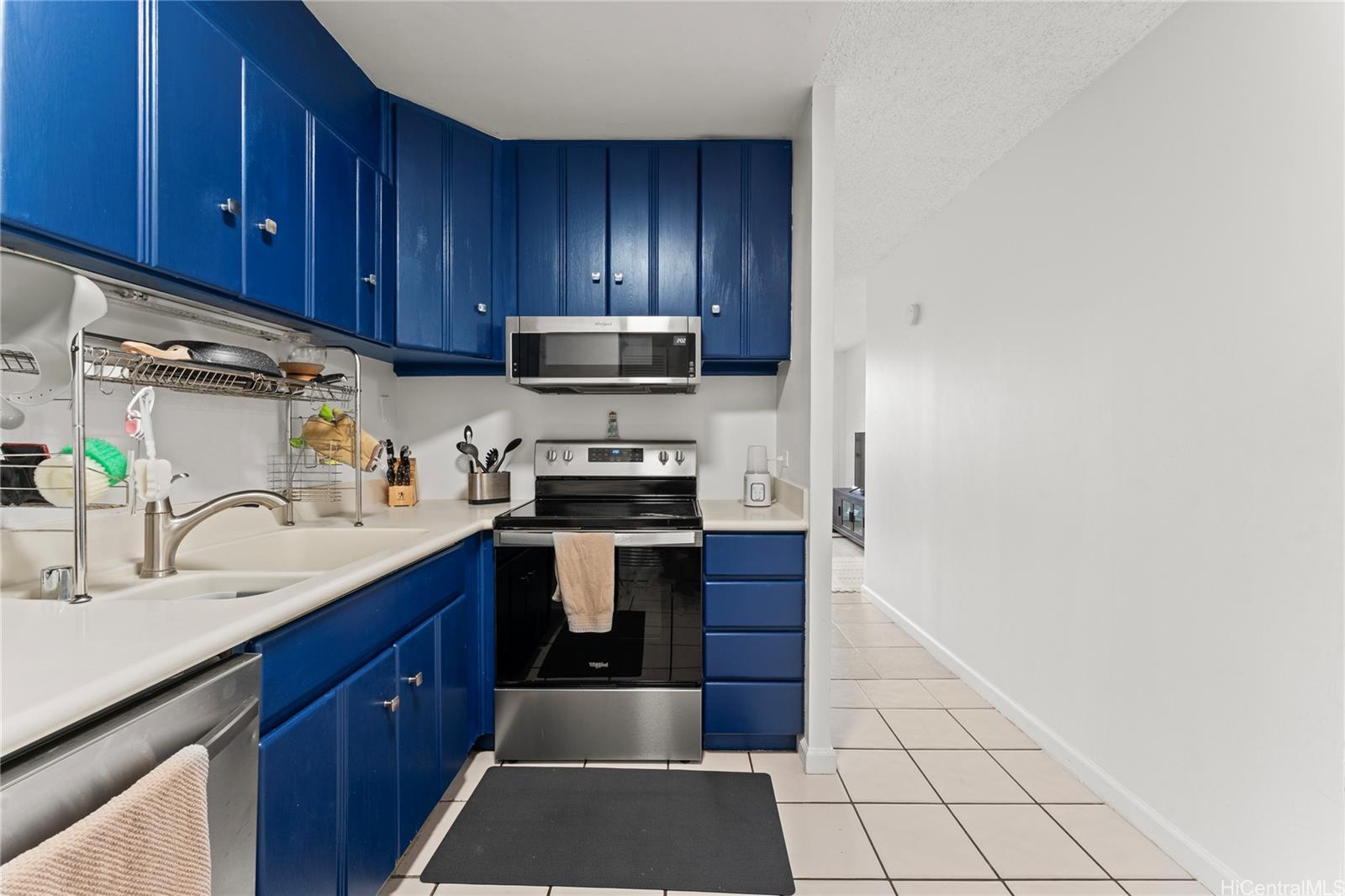Hale Anaole Apts condo # 318B, Kaneohe, Hawaii - photo 3 of 25