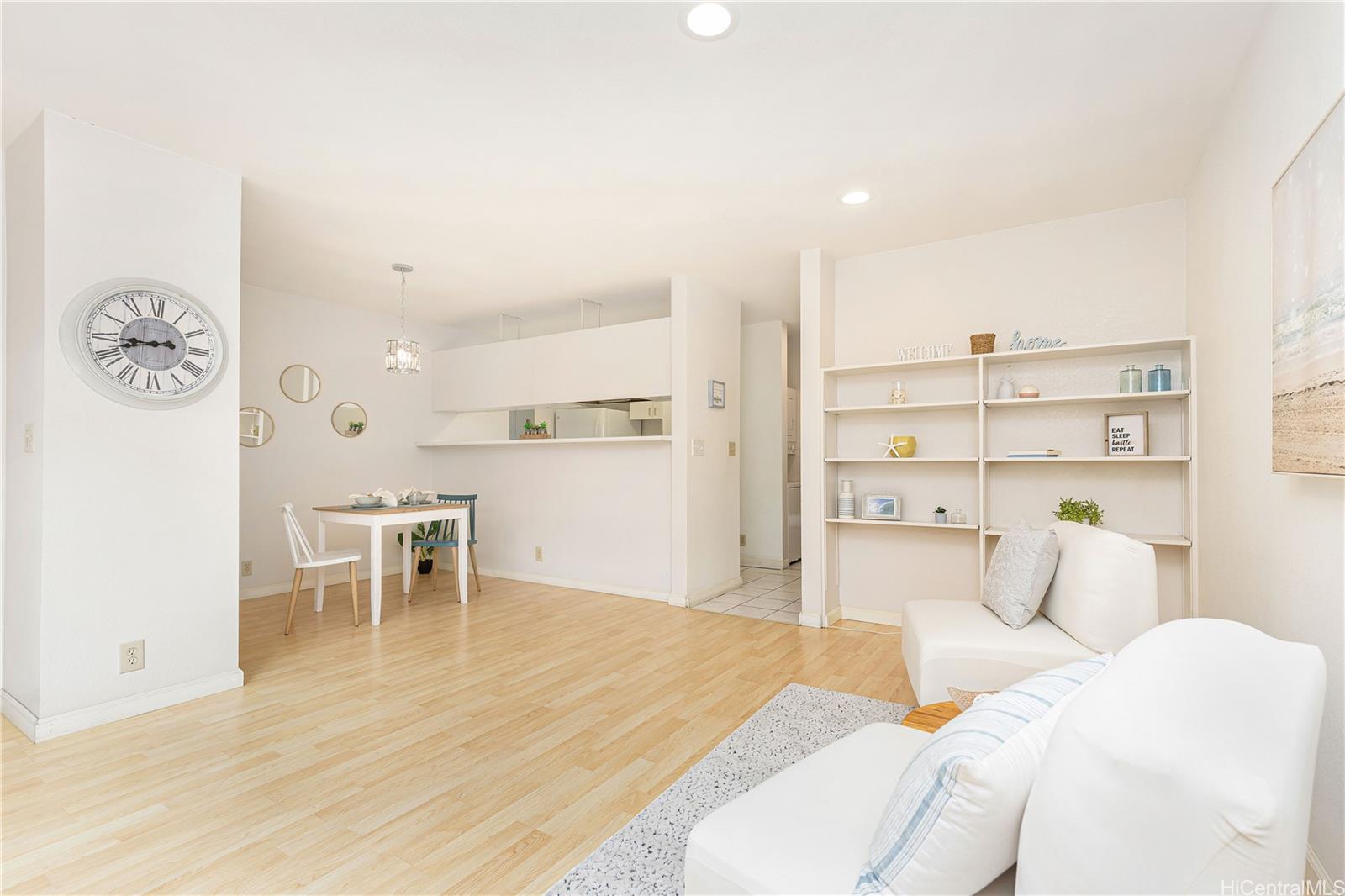 46-261 Kahuhipa St. #A203 Kahuhipa Street townhouse # #A203, Kaneohe, Hawaii - photo 3 of 17