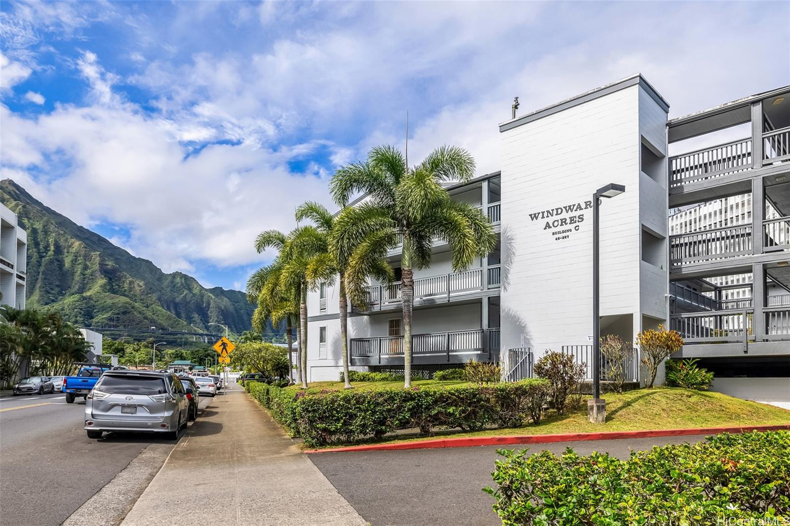 Windward Acres condo # B302, Kaneohe, Hawaii - photo 15 of 18