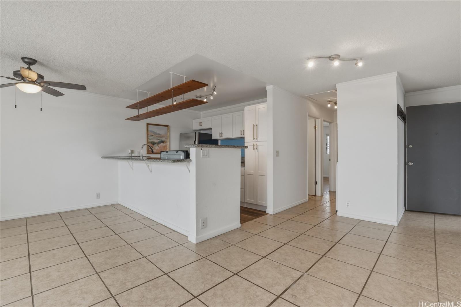 Windward Acres condo # B311, Kaneohe, Hawaii - photo 6 of 25