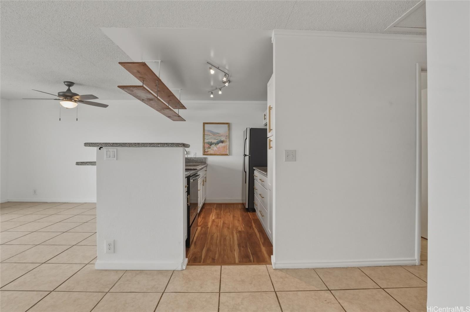 Windward Acres condo # B311, Kaneohe, Hawaii - photo 8 of 25