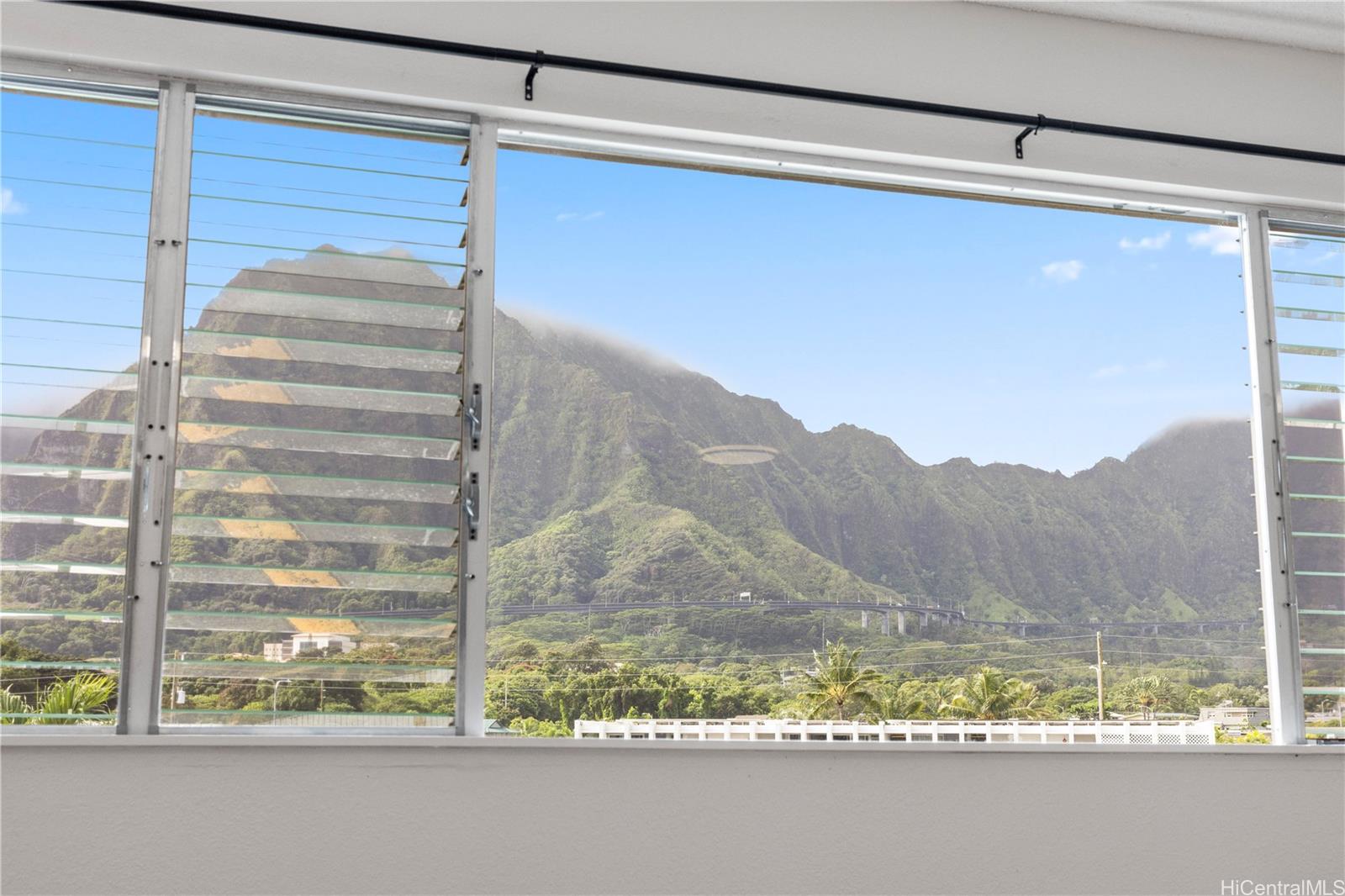 Windward Acres condo # D305, Kaneohe, Hawaii - photo 19 of 21