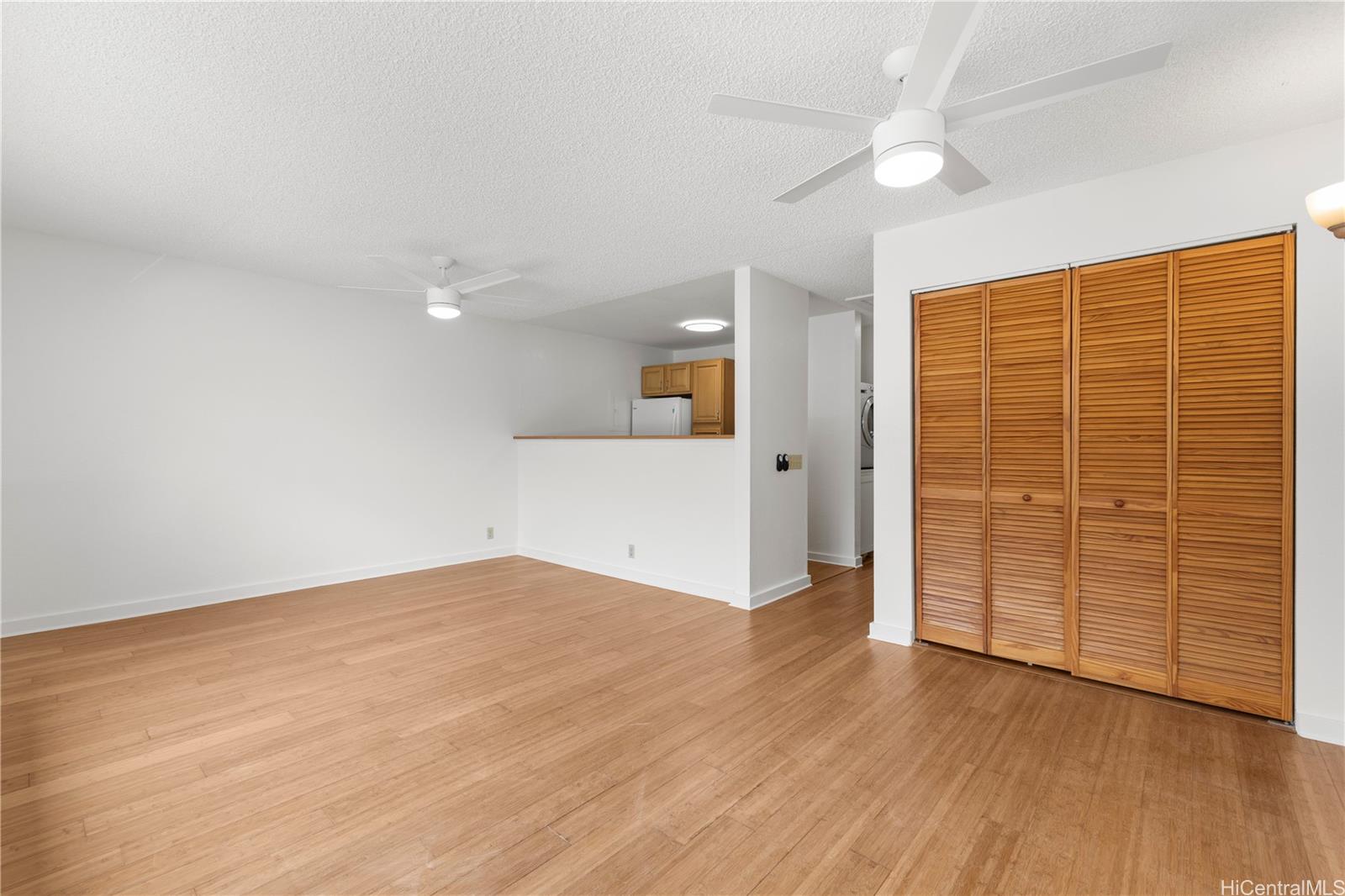 Windward Acres condo # D305, Kaneohe, Hawaii - photo 5 of 21