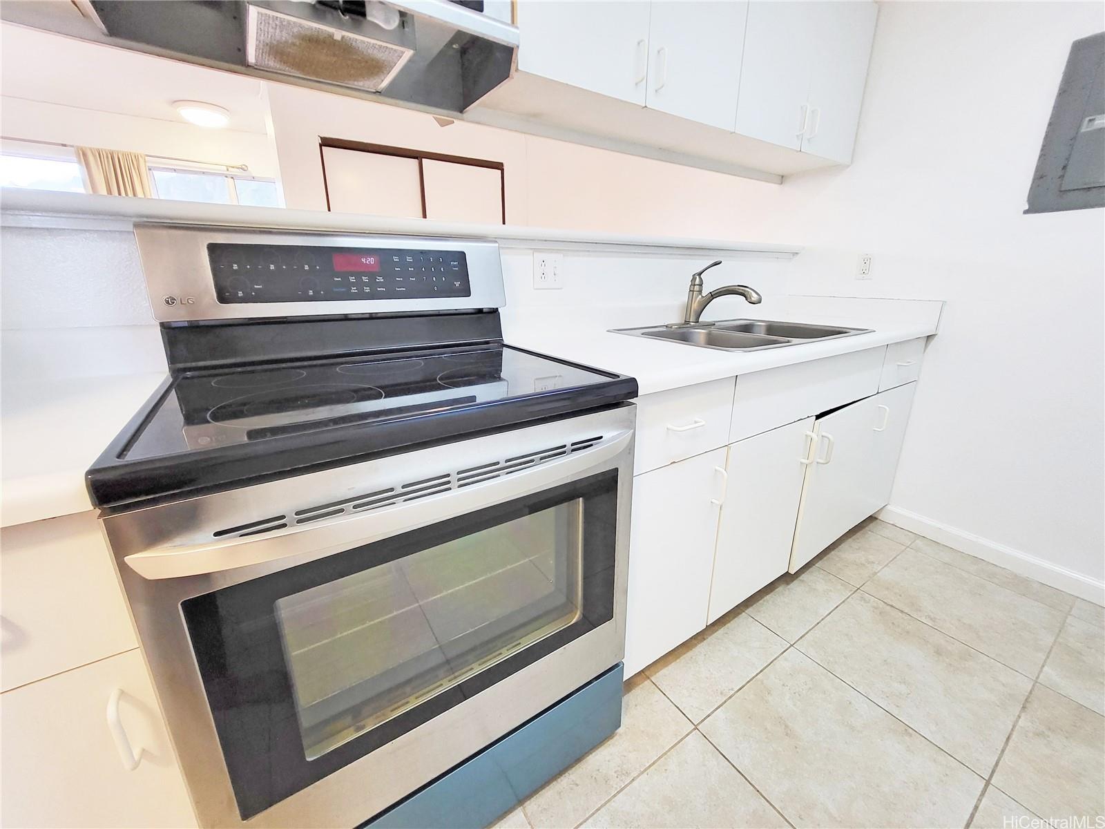 46-269 Kahuhipa St Kaneohe - Rental - photo 6 of 18