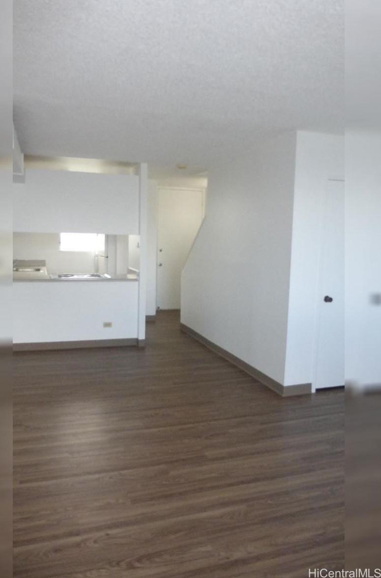 46-270 Kahuhipa St Kaneohe - Rental - photo 5 of 25