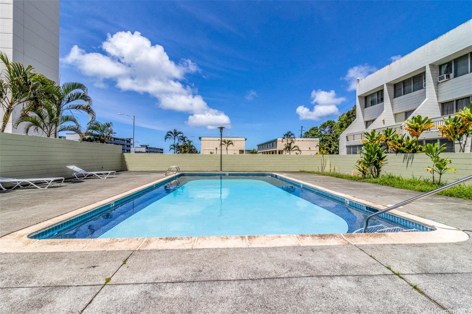 Mountain View Terrace condo # A402, Kaneohe, Hawaii - photo 19 of 20