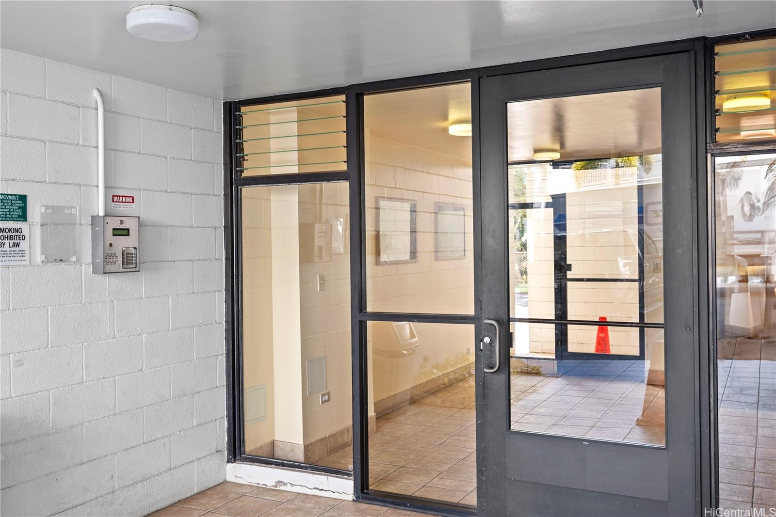 Mountain View Terrace condo # A419, Kaneohe, Hawaii - photo 4 of 22