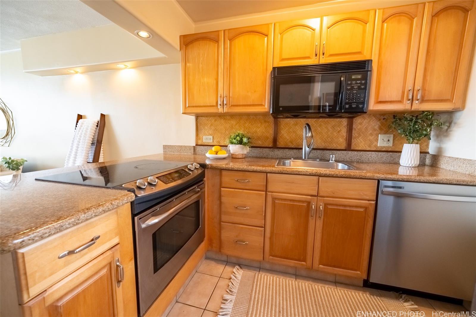 Mountain View Terrace condo # A611, Kaneohe, Hawaii - photo 2 of 12