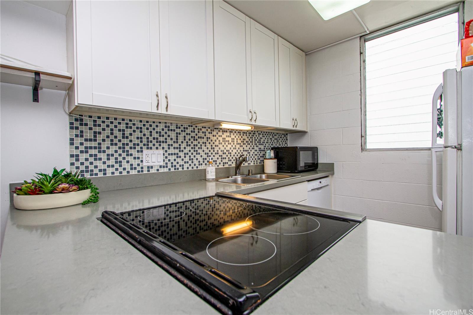 46-270 Kahuhipa Street Kaneohe - Rental - photo 5 of 9