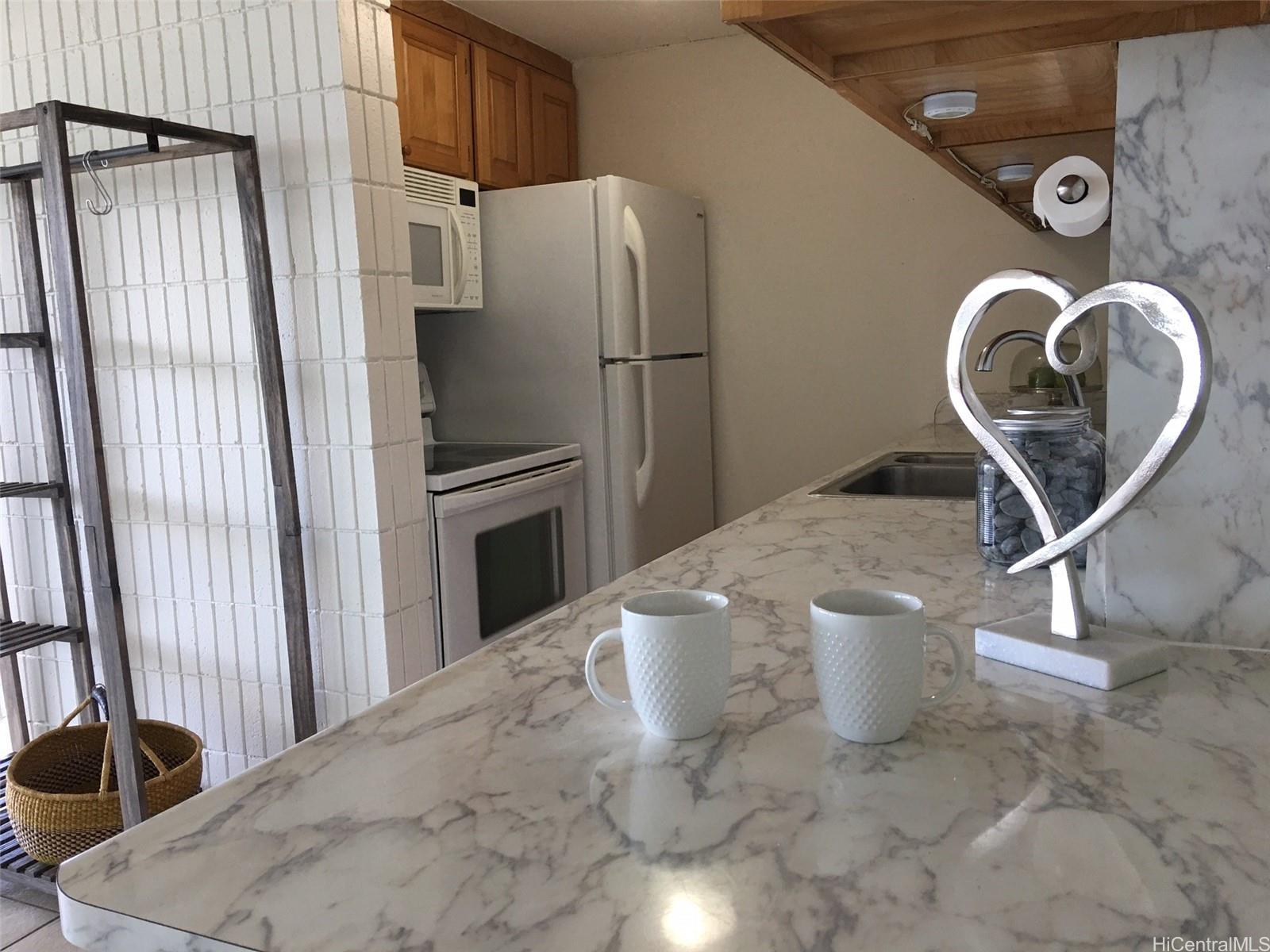 46-283 Kahuhipa St Kaneohe - Rental - photo 2 of 24