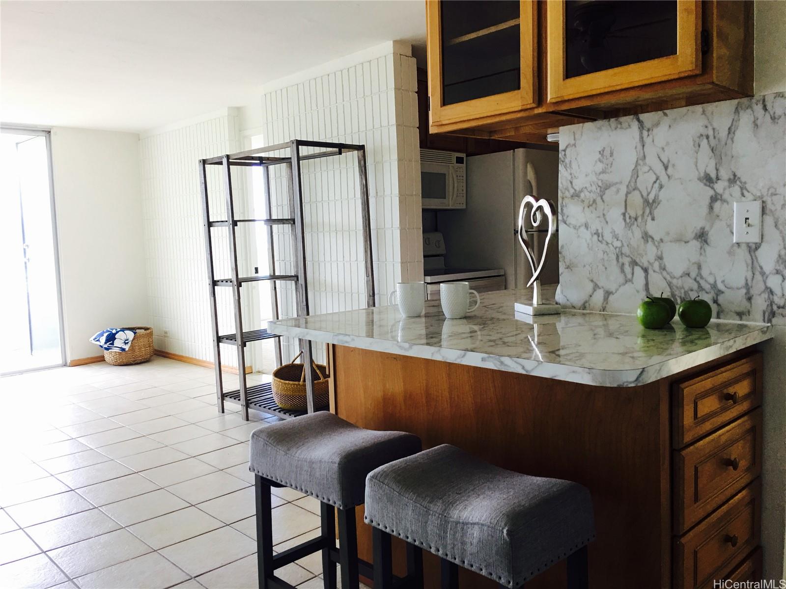 46-283 Kahuhipa St Kaneohe - Rental - photo 3 of 24