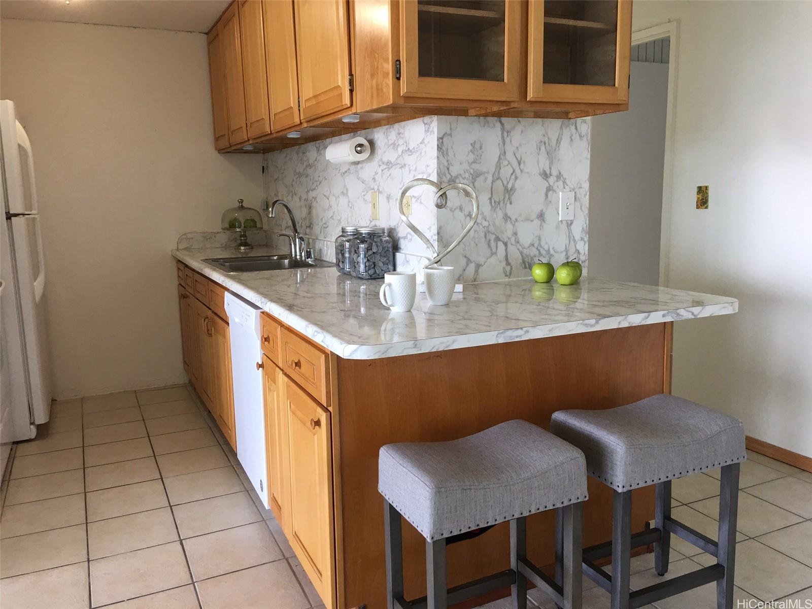 46-283 Kahuhipa St Kaneohe - Rental - photo 5 of 24