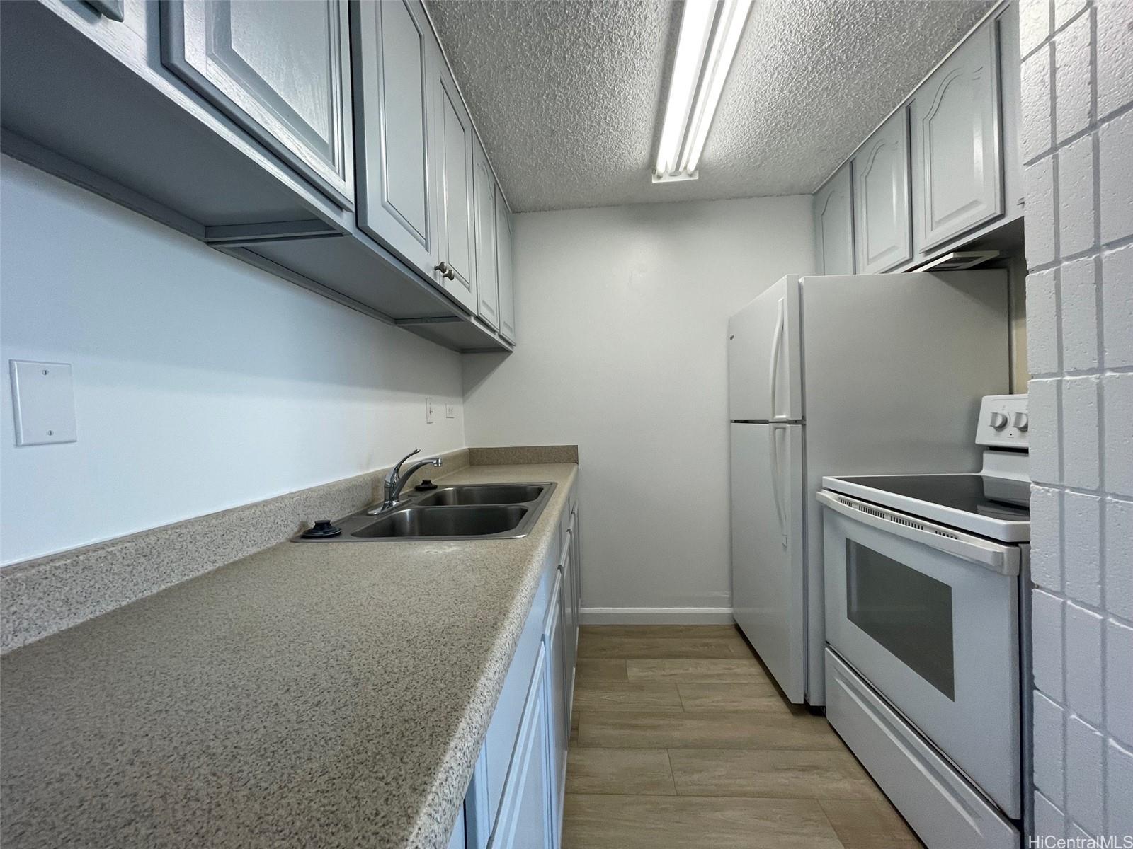 46-283 Kahuhipa St Kaneohe - Rental - photo 2 of 19