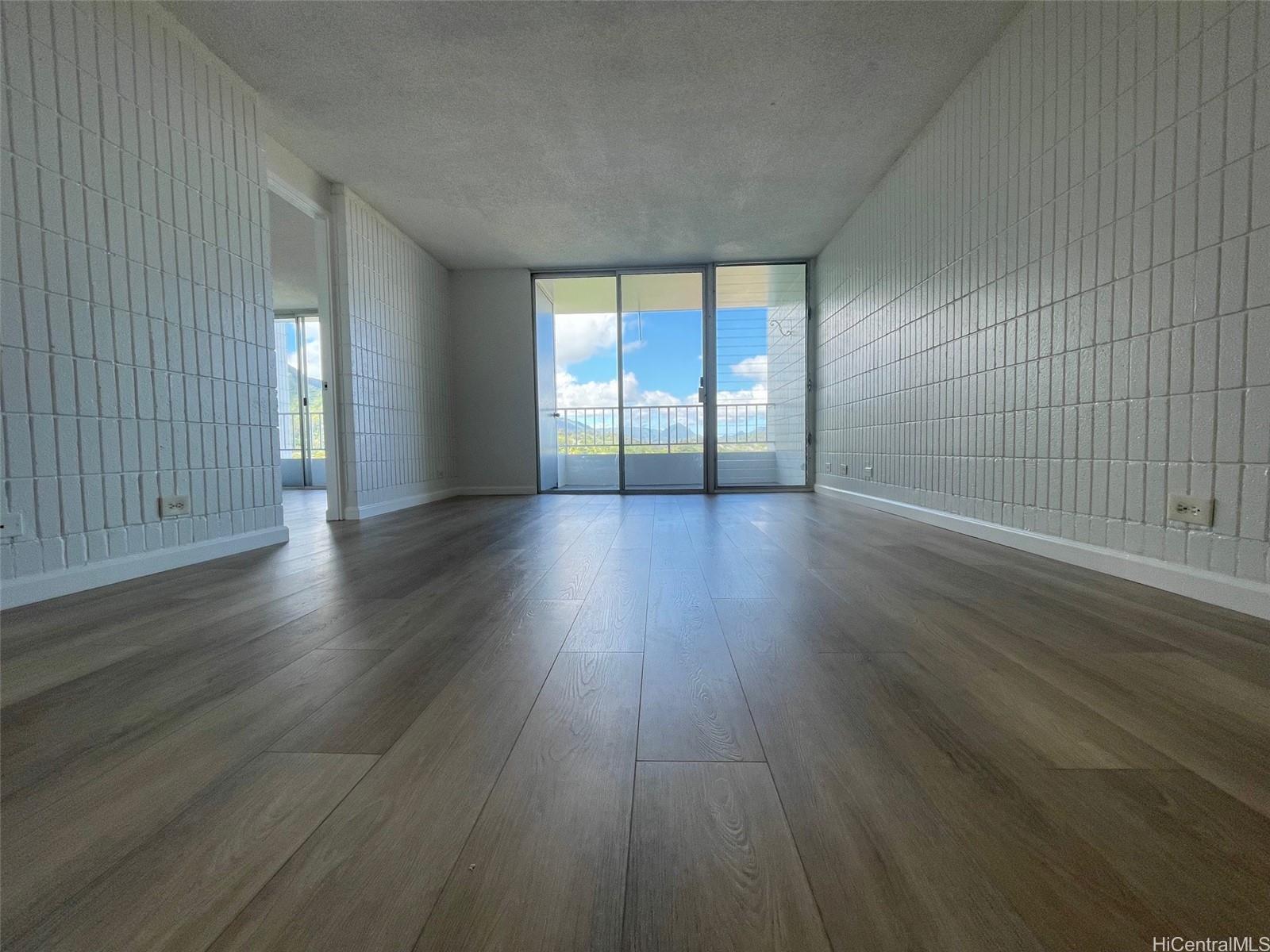 46-283 Kahuhipa St Kaneohe - Rental - photo 3 of 19