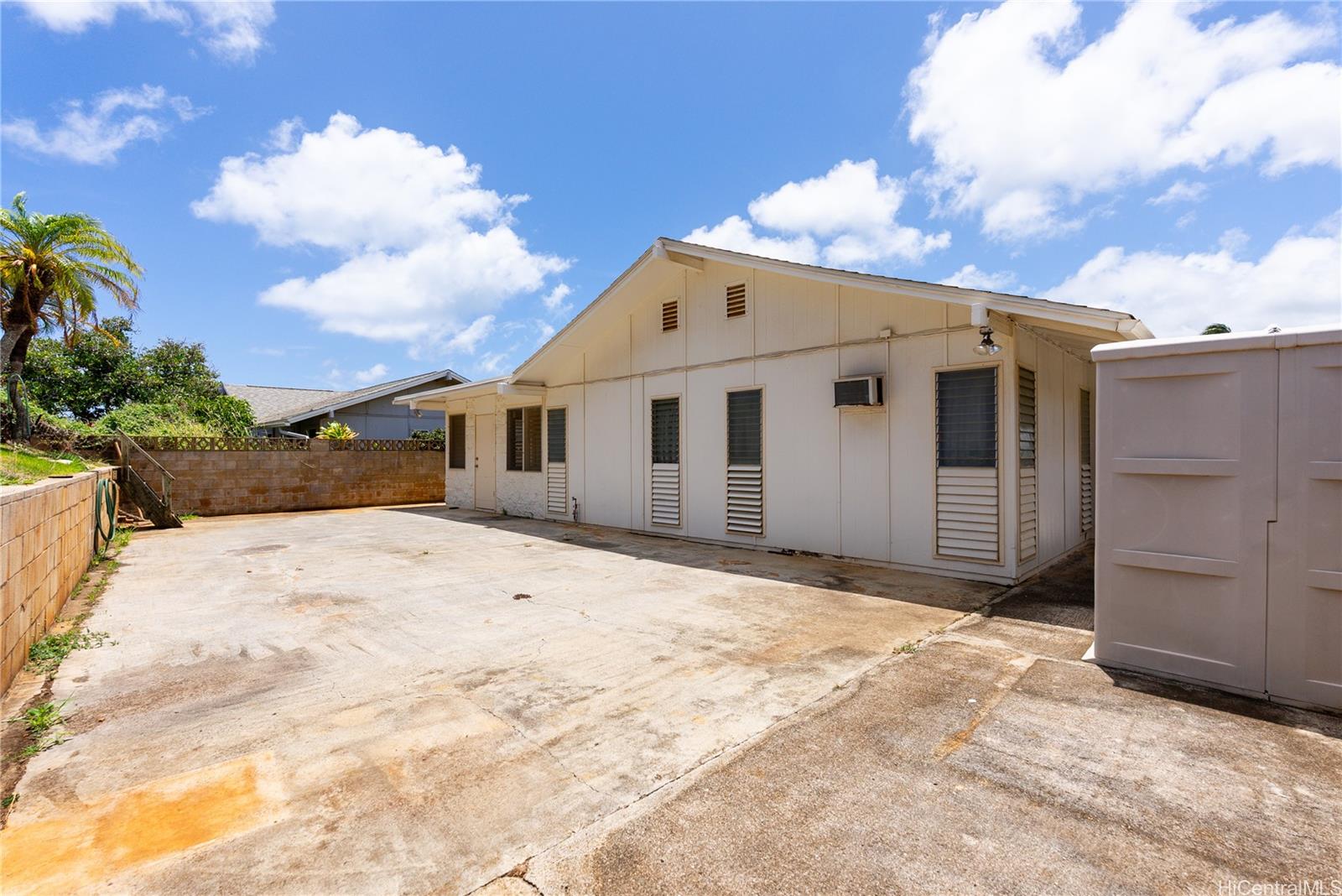 463  Kaleimamahu Street Koko Head Terrace, Hawaii Kai home - photo 17 of 19