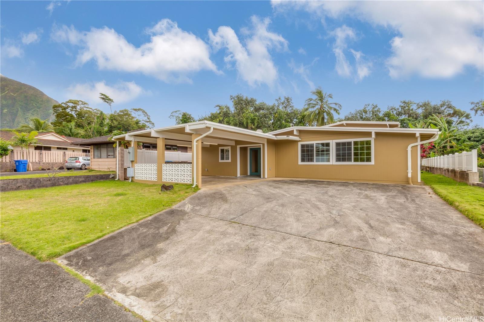 46329 Kumoo Loop , Kaneohe, Hi 96744 Haiku Village