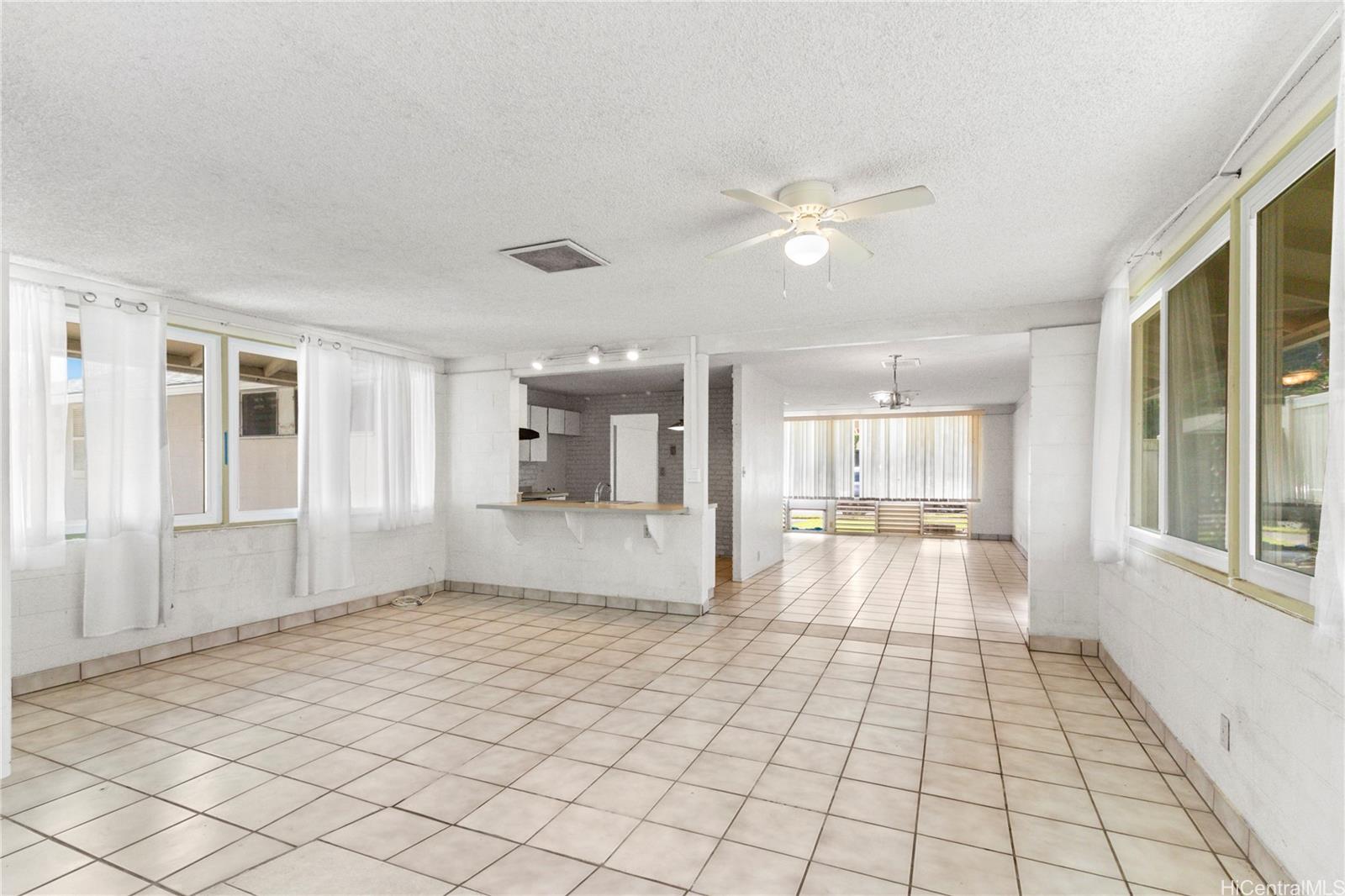 46-353  Kahuhipa Street Haiku Village, Kaneohe home - photo 19 of 25