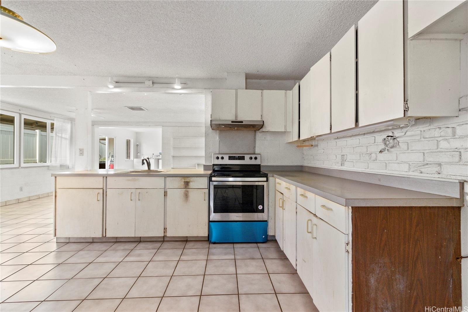 46-353  Kahuhipa Street Haiku Village, Kaneohe home - photo 20 of 25