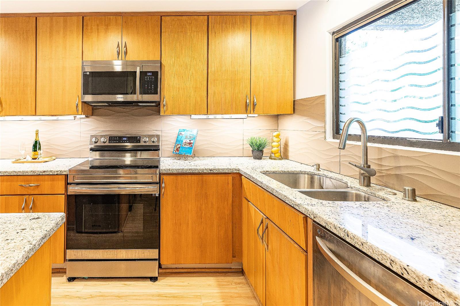 46-369 Haiku Road townhouse # G8, Kaneohe, Hawaii - photo 5 of 25