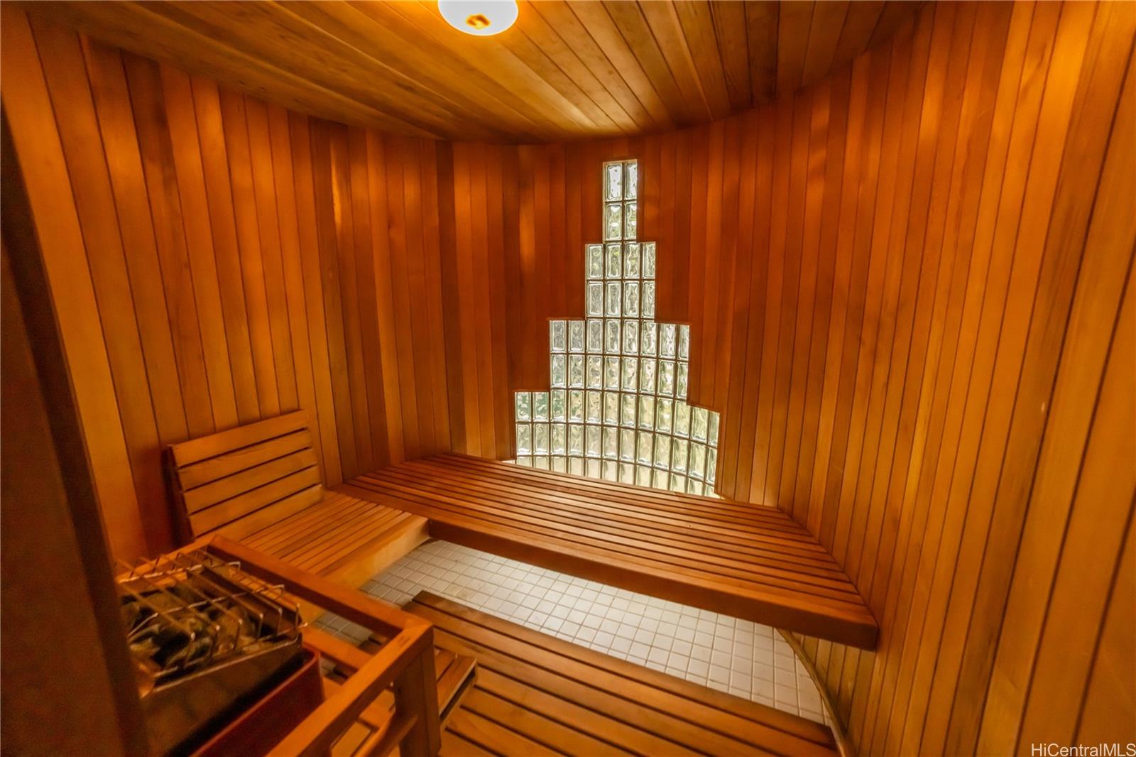 4640  Aukai Ave Kahala Area, Diamond Head home - photo 24 of 25