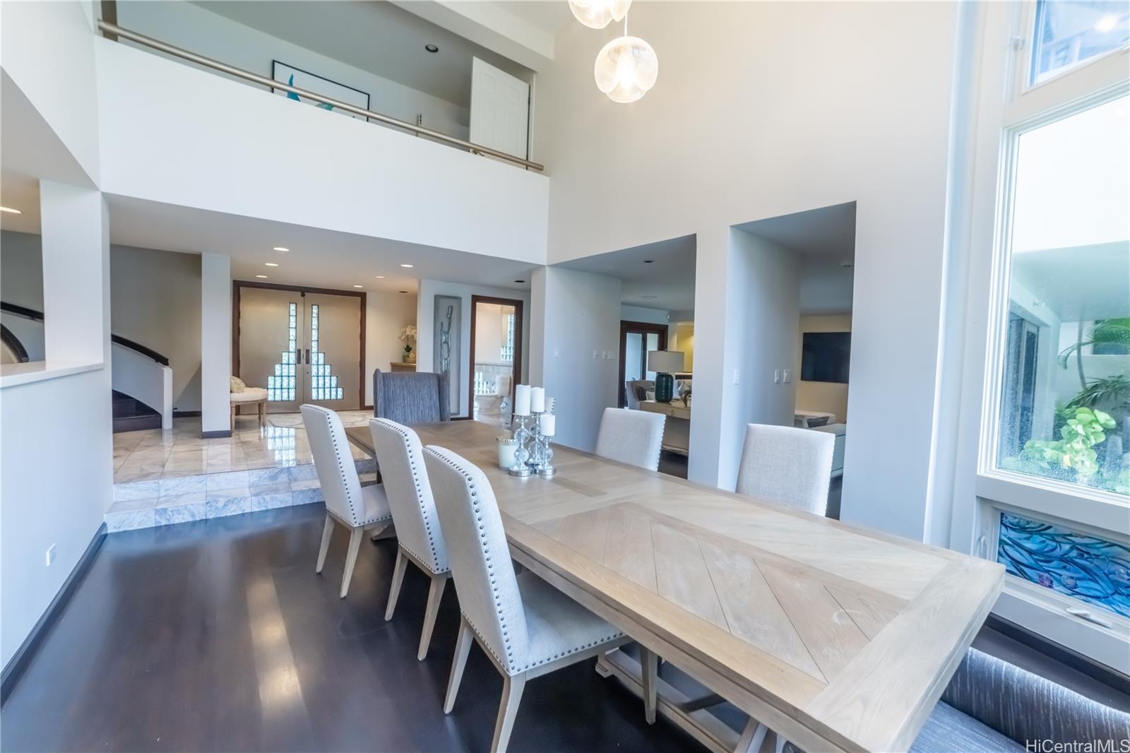 4640  Aukai Ave Kahala Area, Diamond Head home - photo 8 of 25