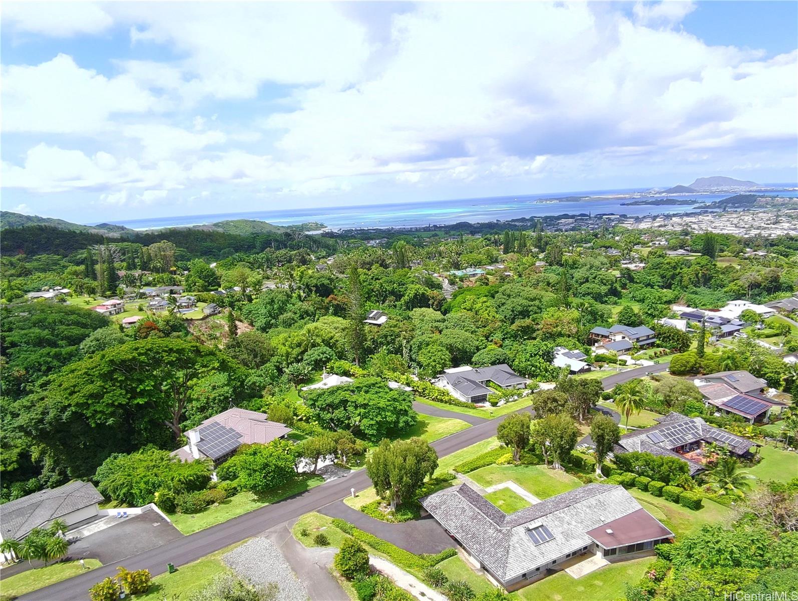 46-426  Hololio Street Haiku Plantation, Kaneohe home - photo 4 of 25