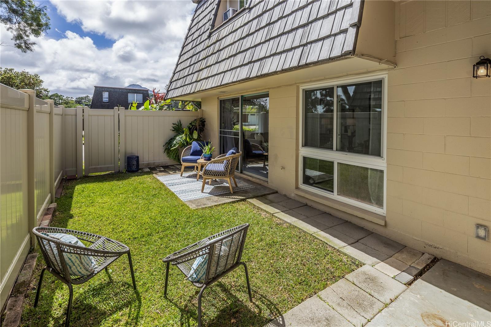 Haiku Villa condo # B, Kaneohe, Hawaii - photo 11 of 25