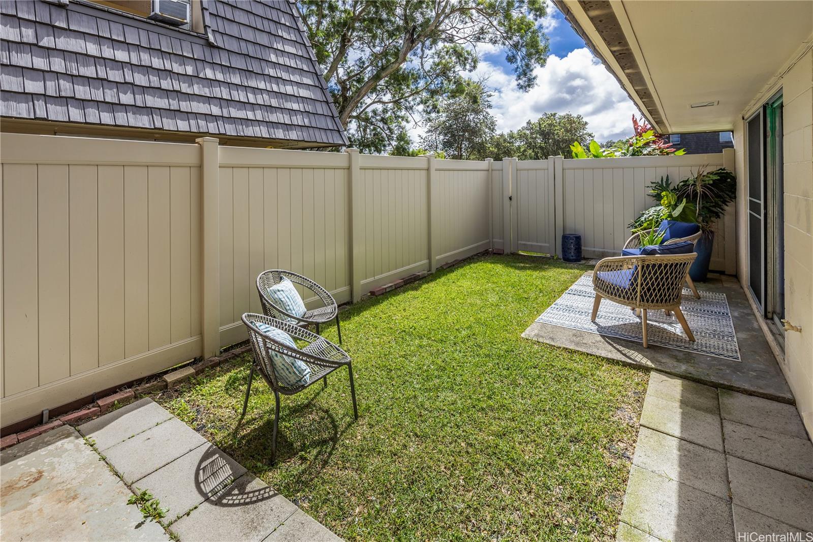 Haiku Villa condo # B, Kaneohe, Hawaii - photo 10 of 25