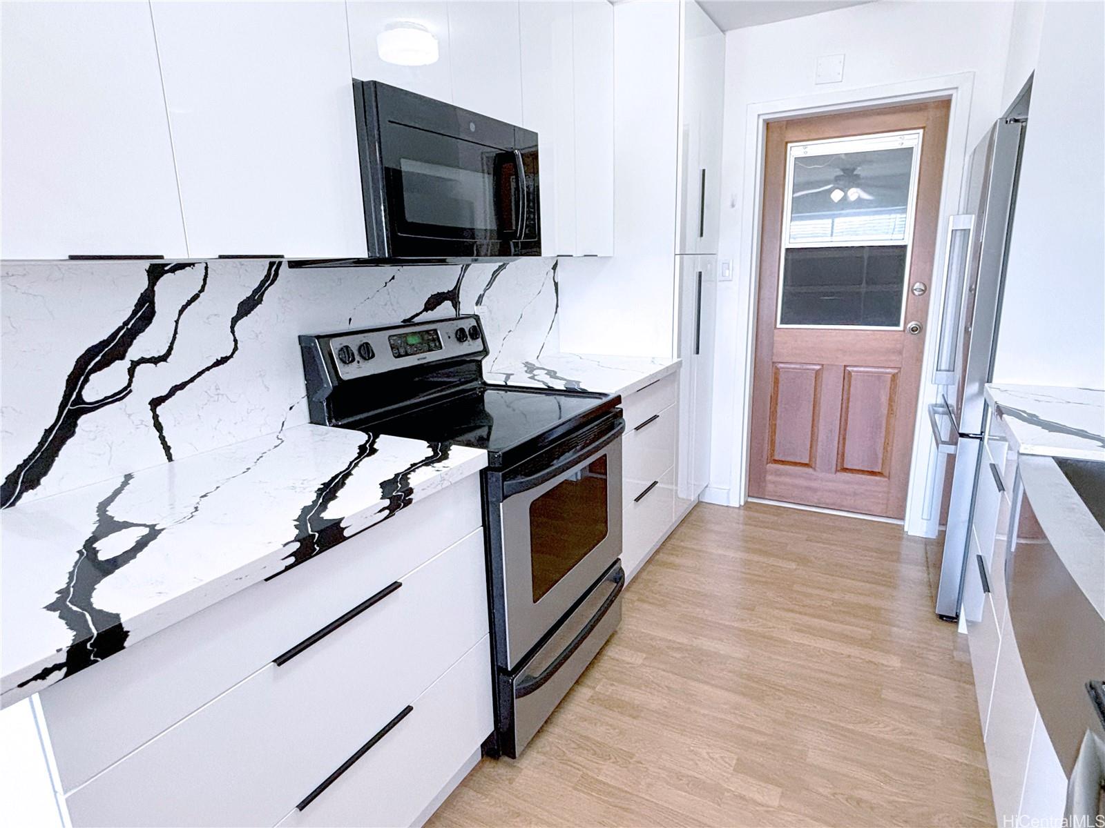 46-44 Puulena Street townhouse # 812, Kaneohe, Hawaii - photo 2 of 24