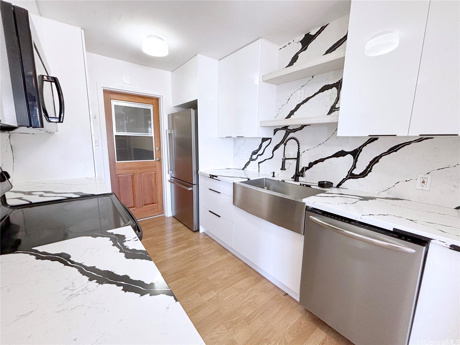 46-44 Puulena Street townhouse # 812, Kaneohe, Hawaii - photo 3 of 24