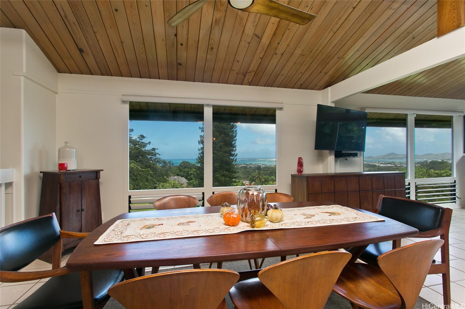 46-450  Hulupala Place Haiku Plantation, Kaneohe home - photo 4 of 24