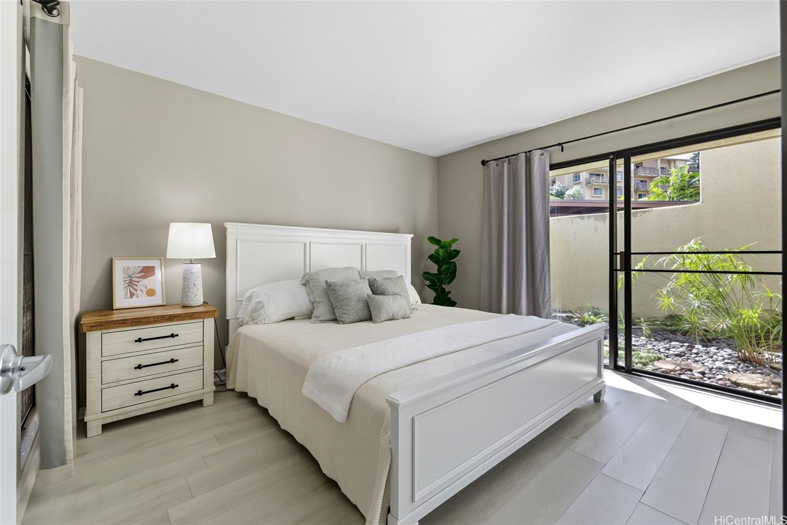 Puu Alii 2-2 condo # 2216, Kaneohe, Hawaii - photo 6 of 16