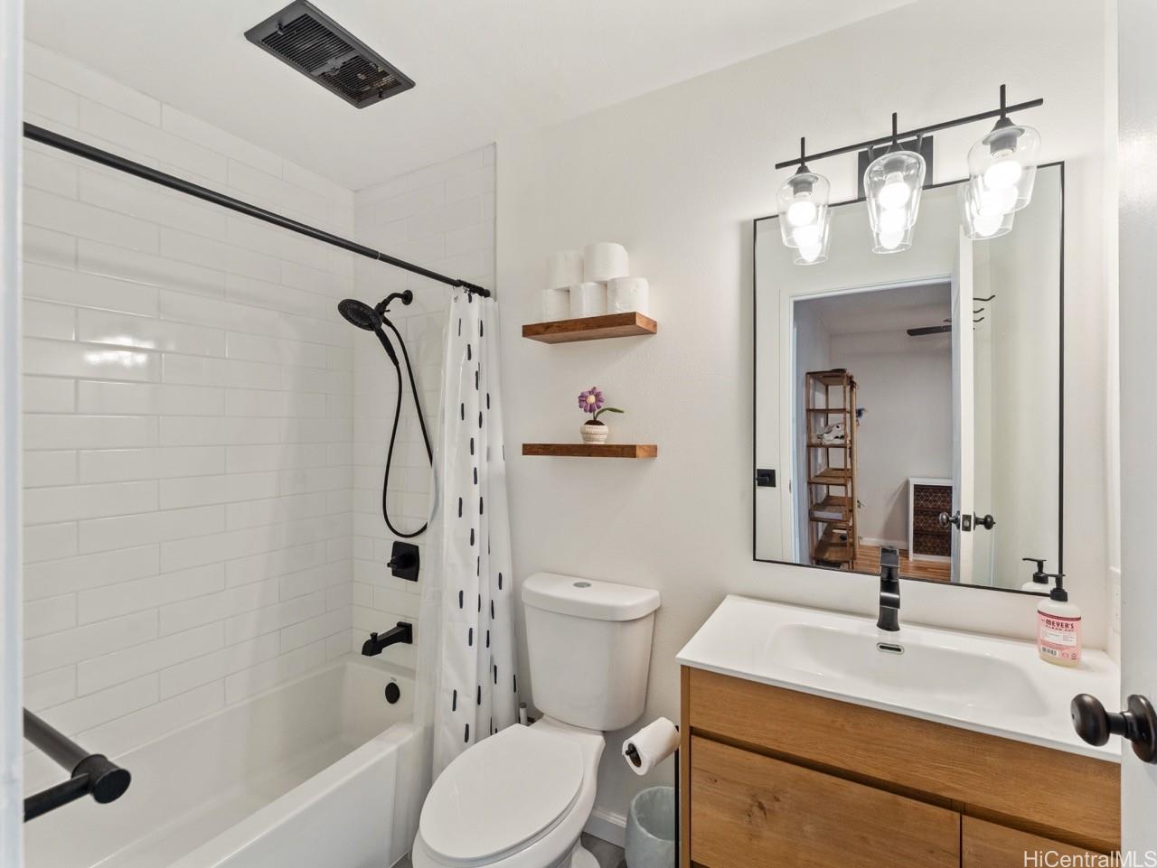 46-63 Emepela Place townhouse # P205, Kaneohe, Hawaii - photo 9 of 25