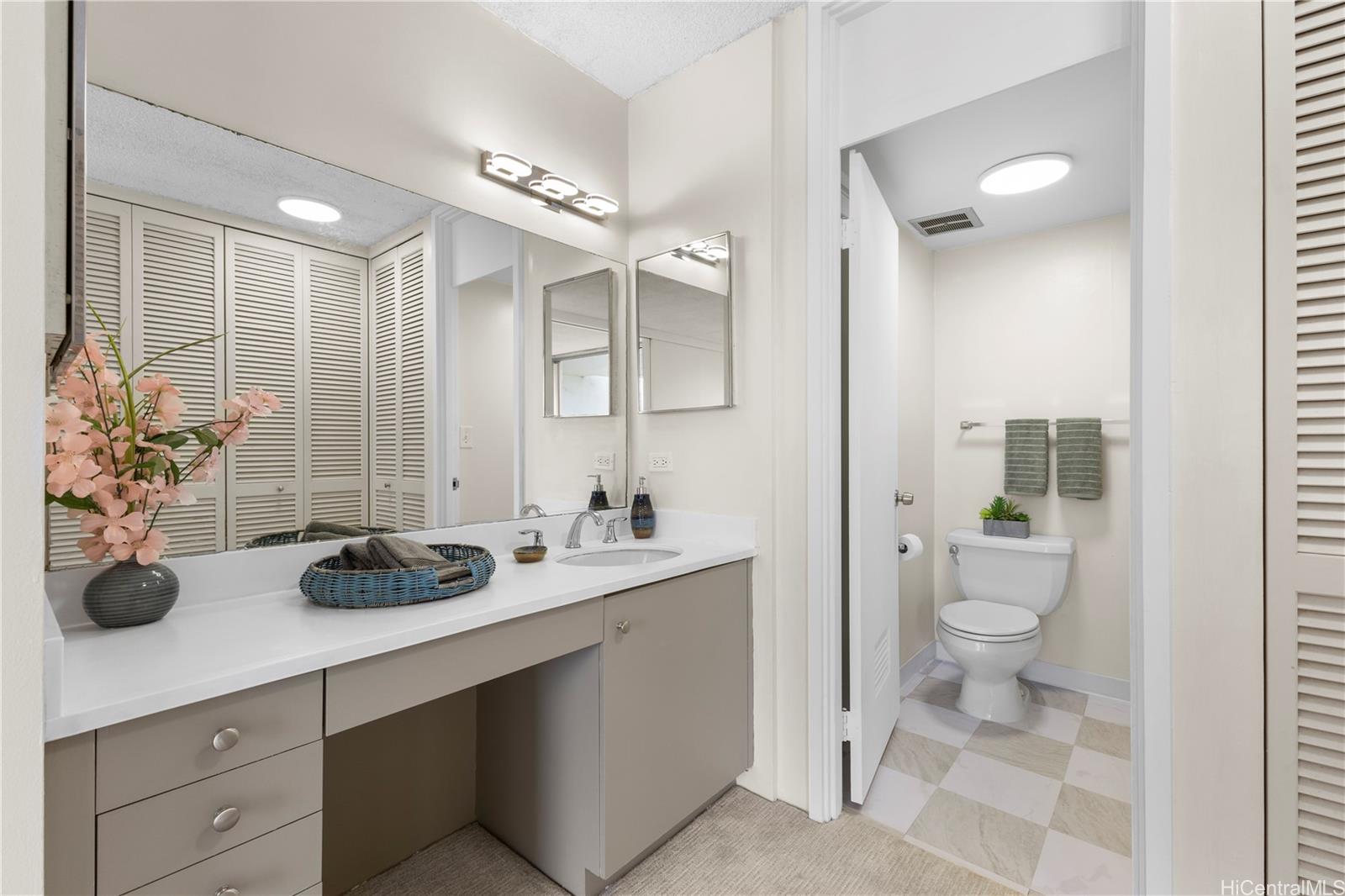 Waipuna condo # 1508, Honolulu, Hawaii - photo 13 of 25