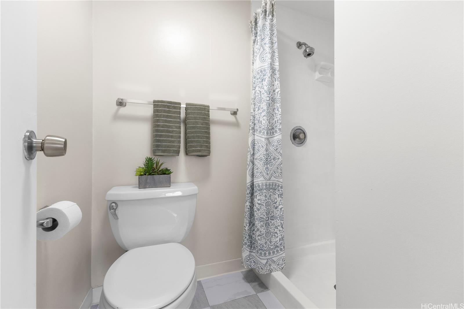 Waipuna condo # 1508, Honolulu, Hawaii - photo 14 of 25