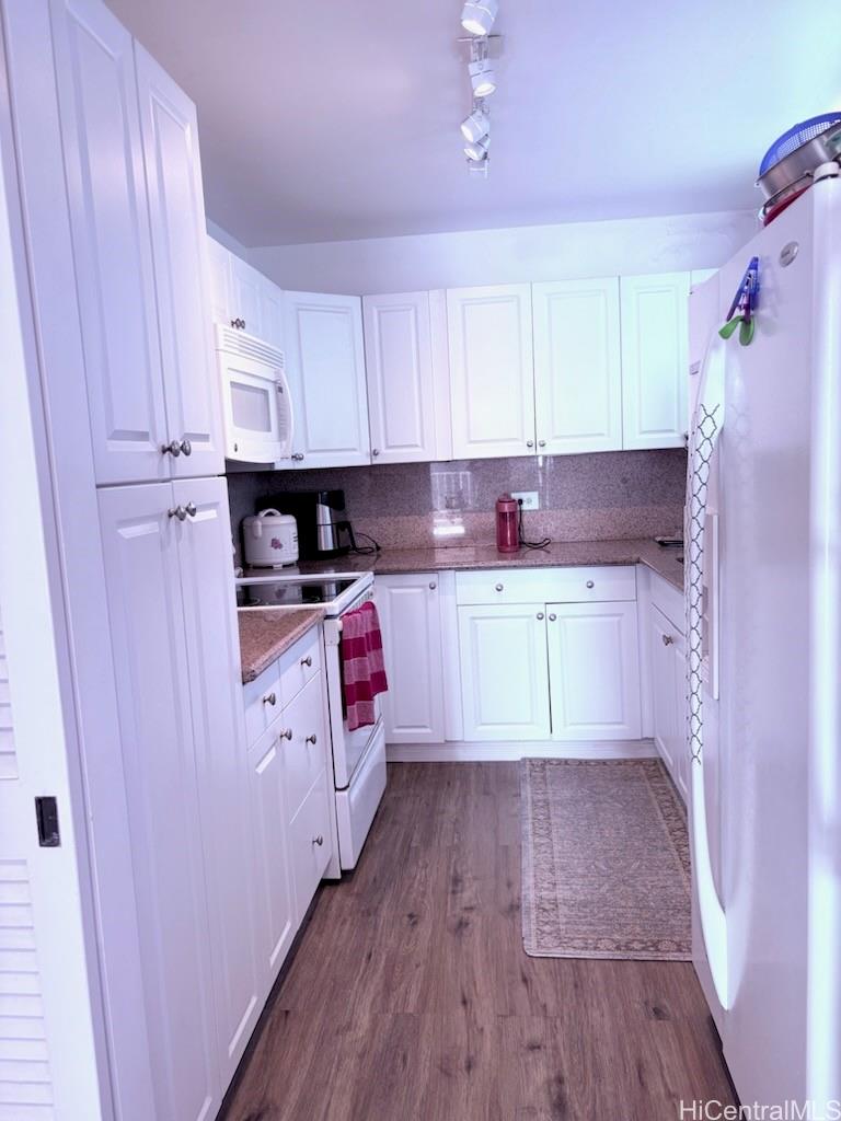 Waipuna condo # 1512, Honolulu, Hawaii - photo 2 of 15