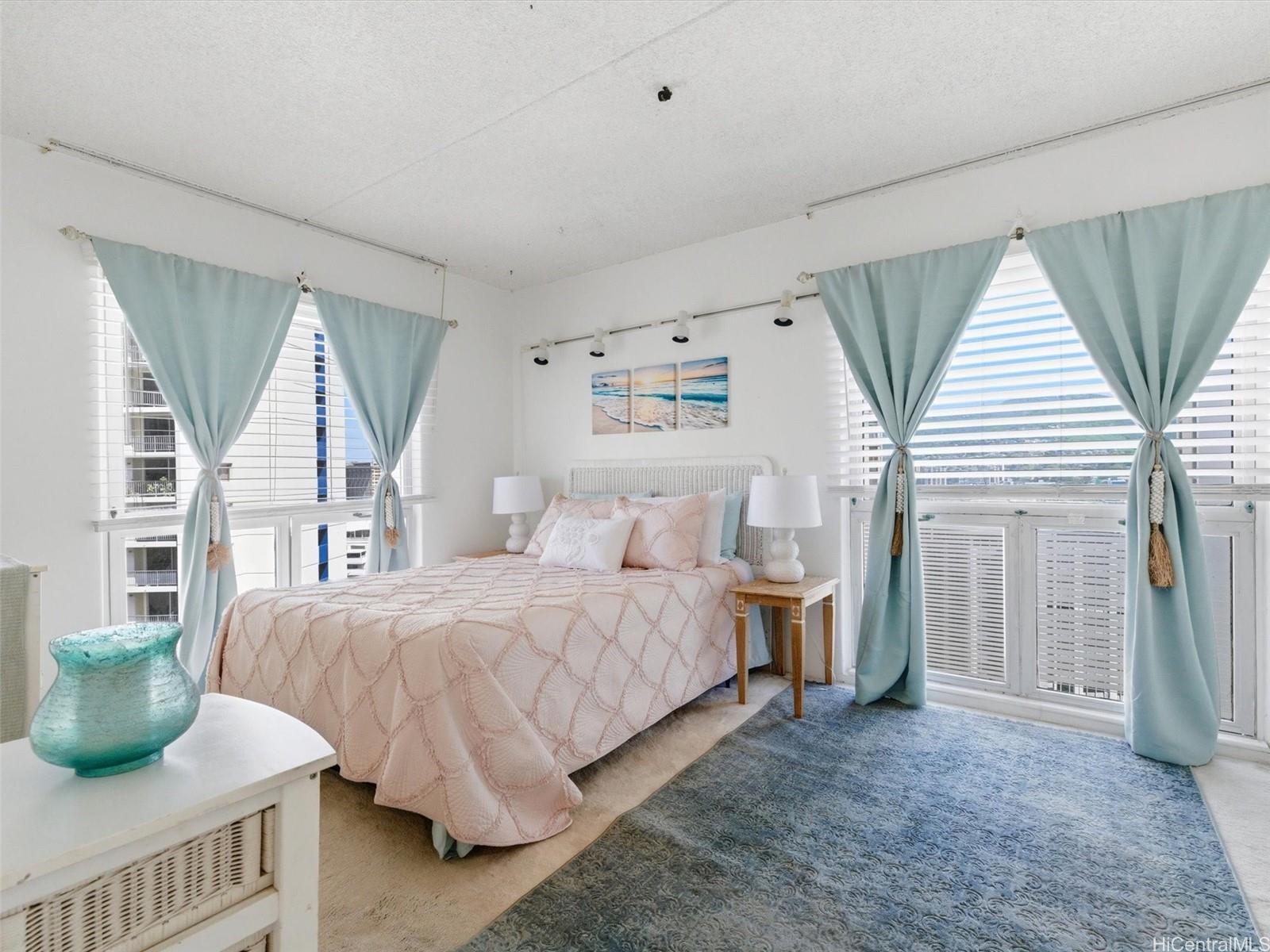 Waipuna condo # 1901, Honolulu, Hawaii - photo 13 of 20