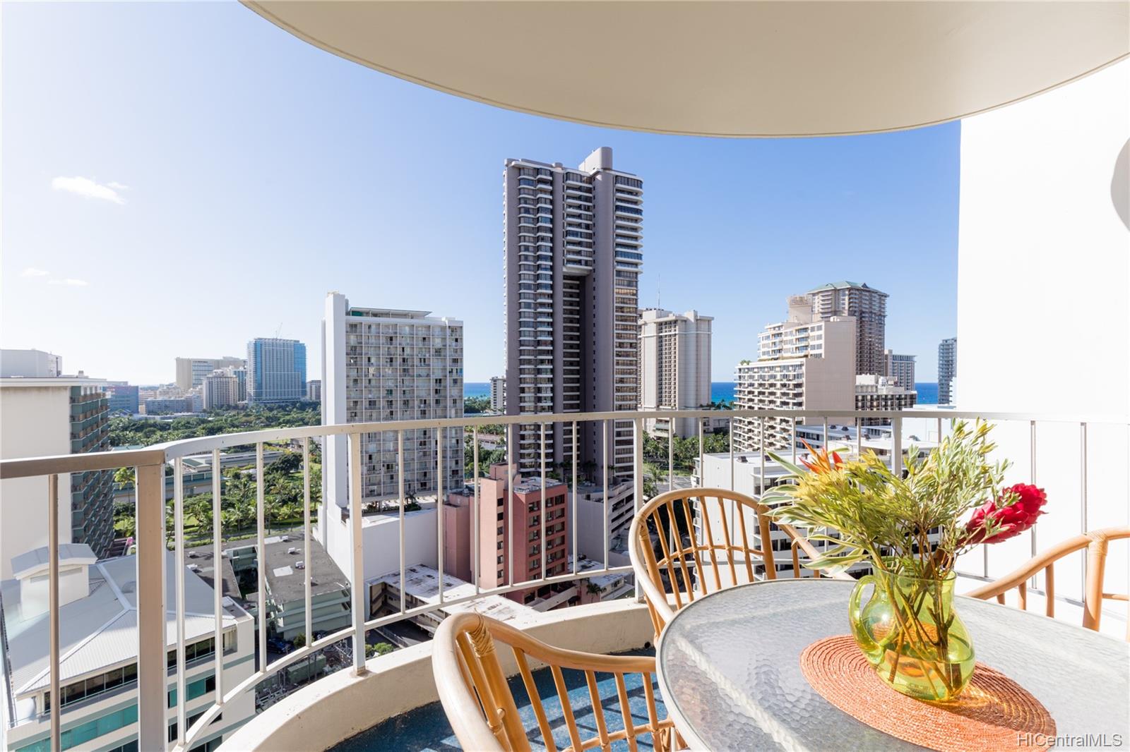 Waipuna 1907, 469 Ena Road, Honolulu Waikiki condo Sold