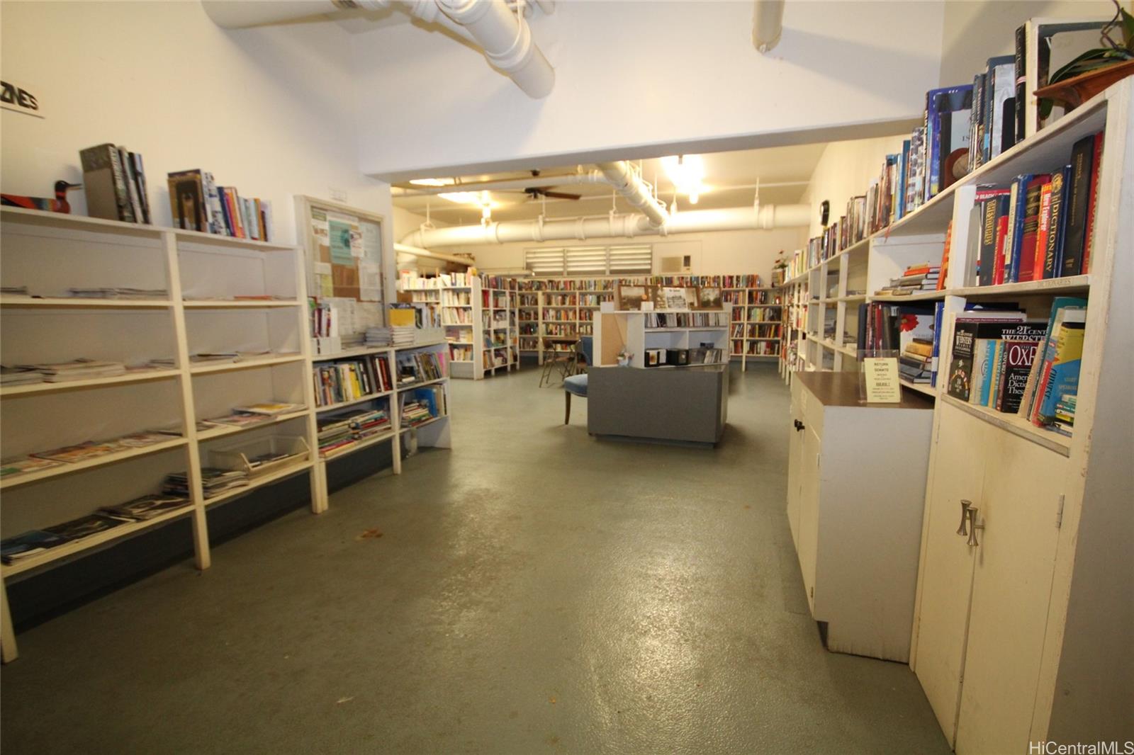 469 Ena Road Honolulu - Rental - photo 12 of 15