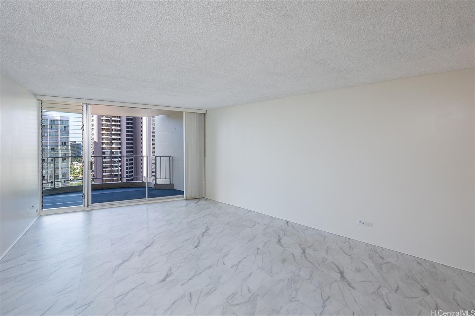 469 Ena Rd Honolulu - Rental - photo 2 of 21