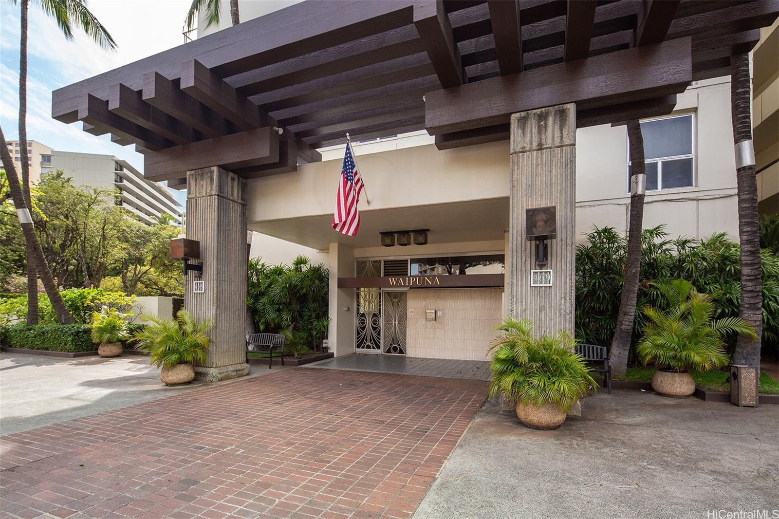 469 Ena Rd Honolulu - Rental - photo 15 of 21