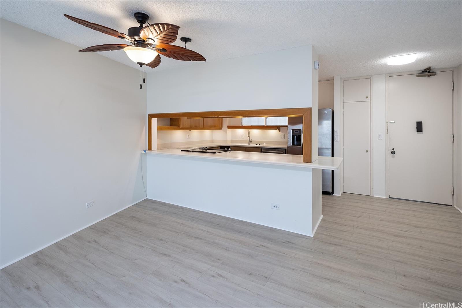 469 Ena Road Honolulu - Rental - photo 6 of 18