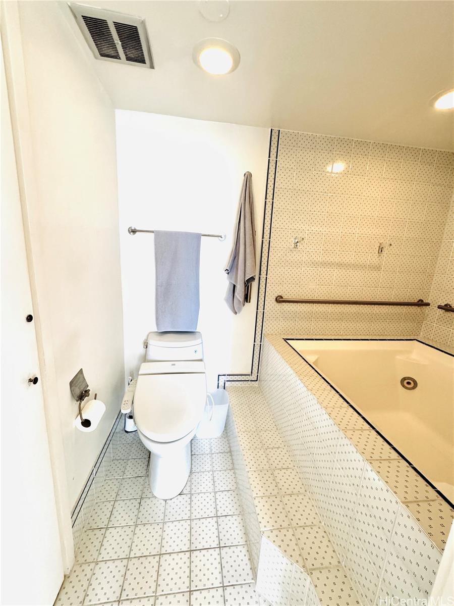 Waipuna condo # 2104, Honolulu, Hawaii - photo 5 of 19