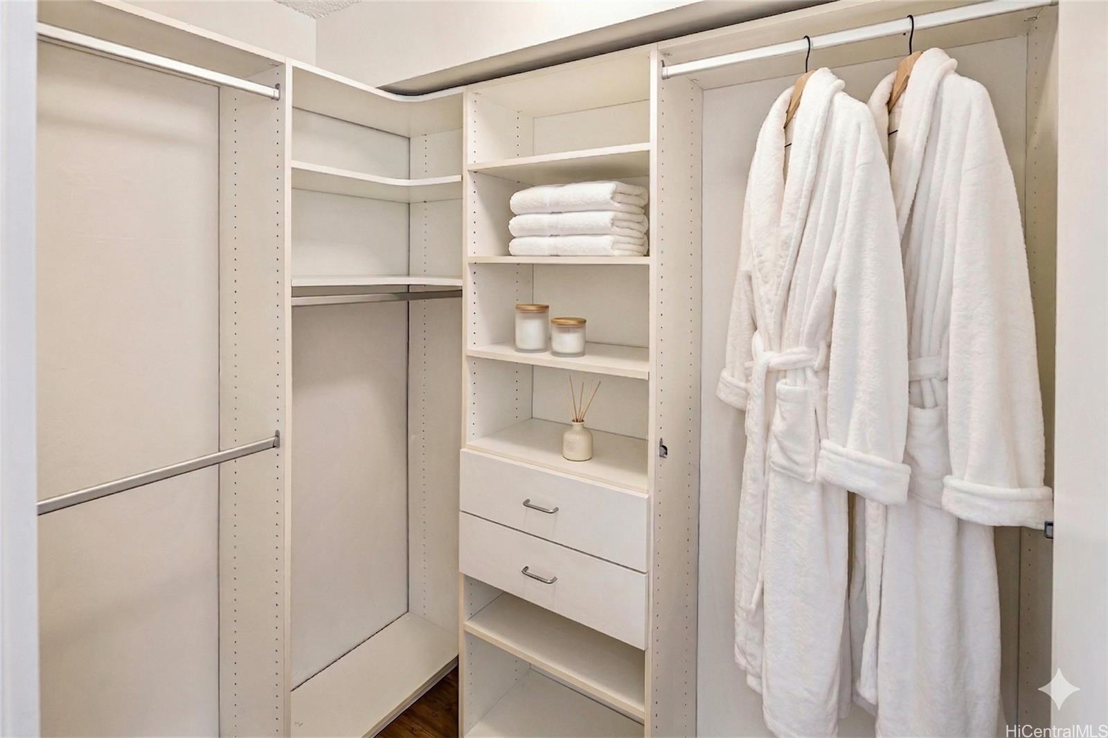 Waipuna condo # 2703, Honolulu, Hawaii - photo 14 of 25