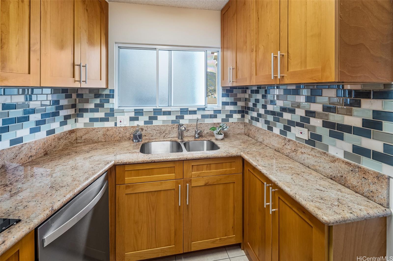 Waipuna condo # 2703, Honolulu, Hawaii - photo 20 of 25